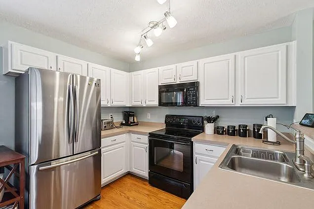 510 Shadow Glen Dr — Photo 13