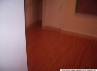 3164 Richmond Rd, Staten Island, NY 10306