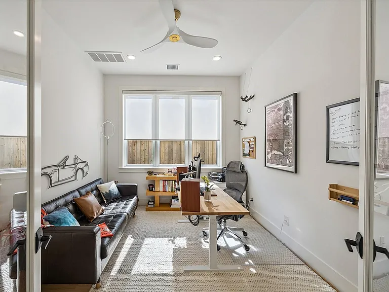3020 University Blvd — Photo 7