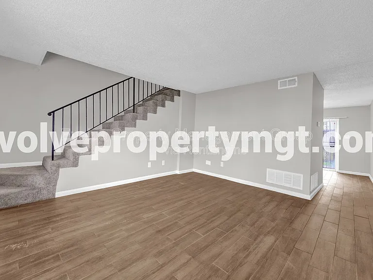 3434 Pruett Ct — Photo 3