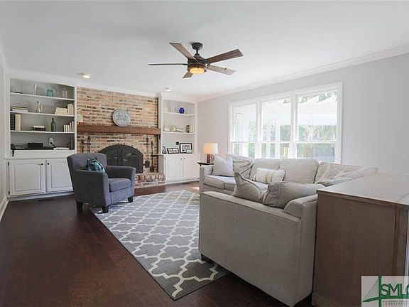 3rd image of 305 Jackson Woods Blvd