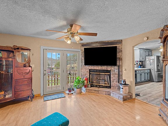 5th image of 2826 Broken Valley Rd