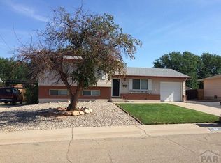 39 Glenmore Rd, Pueblo, CO 81001