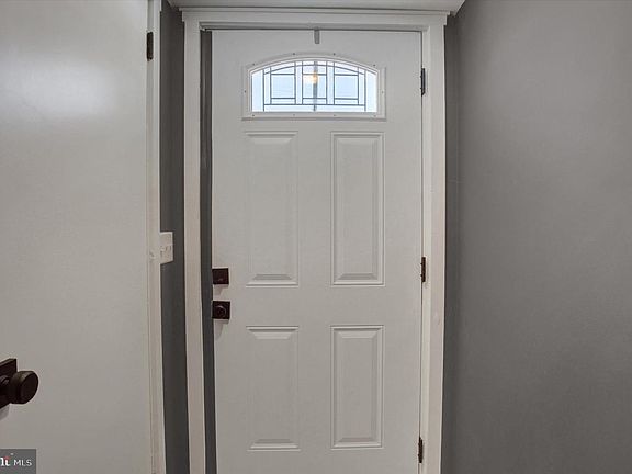 4th image of 90 Ferguson Valley Rd