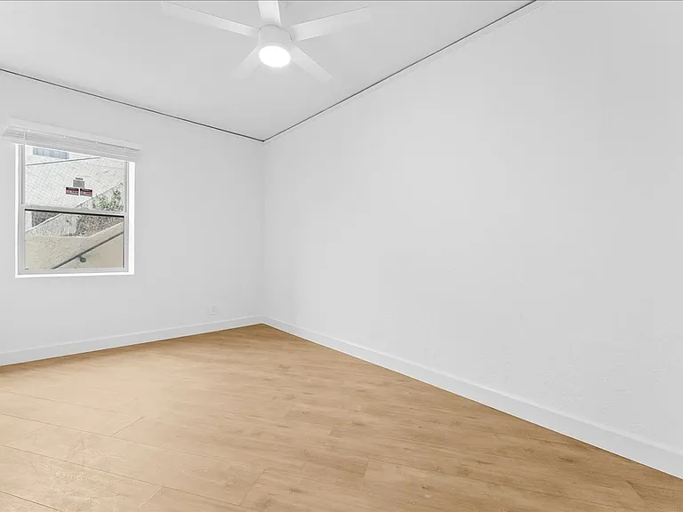 3212 Hamilton Way #9 — Photo 10