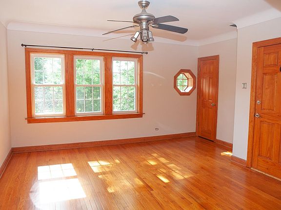 2nd image of 2739 N Avers Ave #2