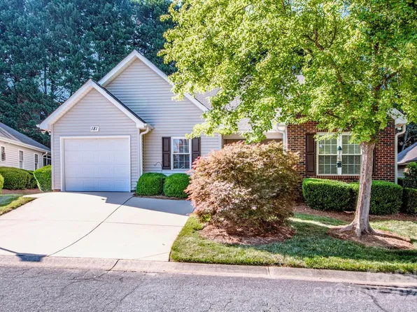 181 Oak Village Pkwy, Mooresville, NC 28117