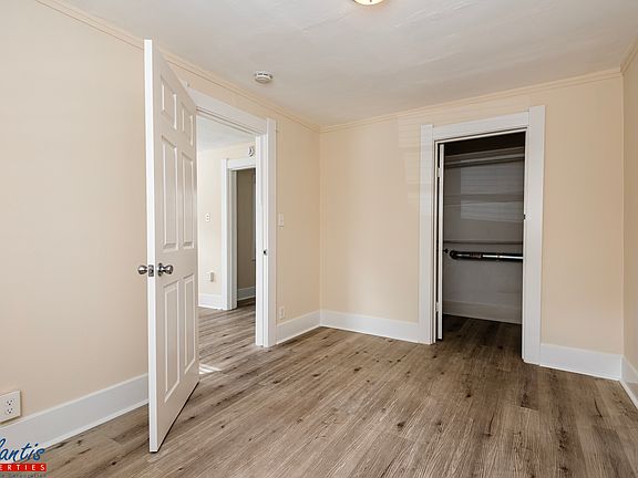 5th image of 130 N 7th St APT 1