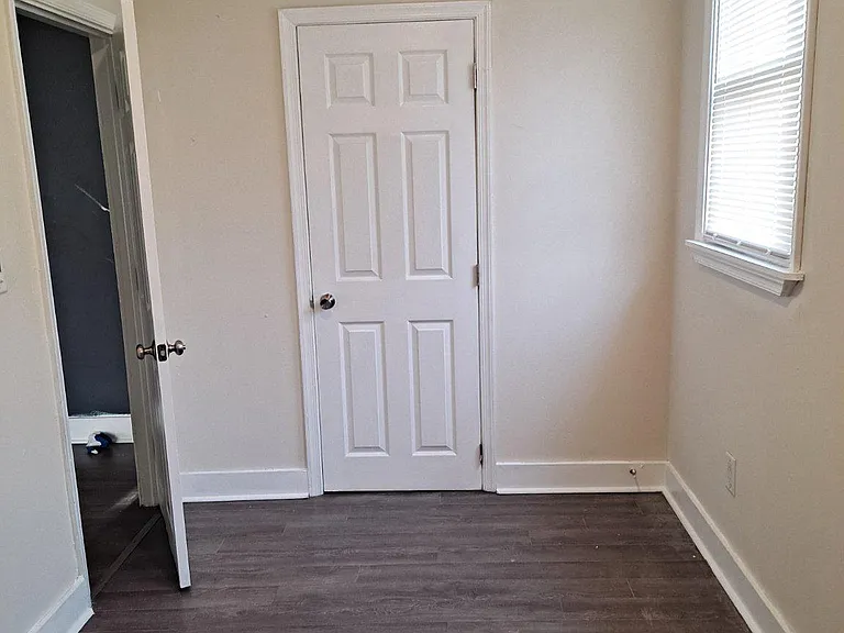 1100 Green St — Photo 19