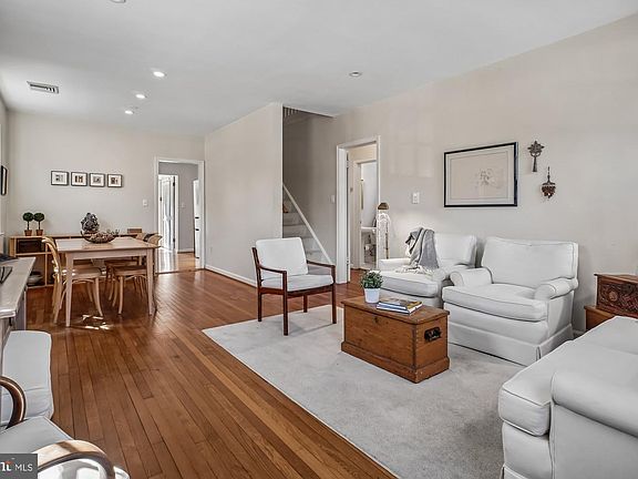 5th image of 4812 Earlston Dr