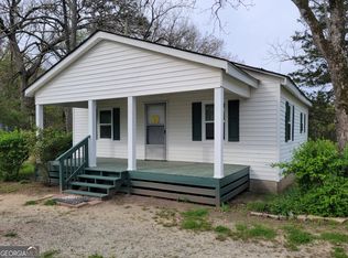 248 Grove St, Winder, GA 30680