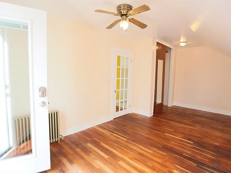 134 Baldwin St #2 — Photo 2