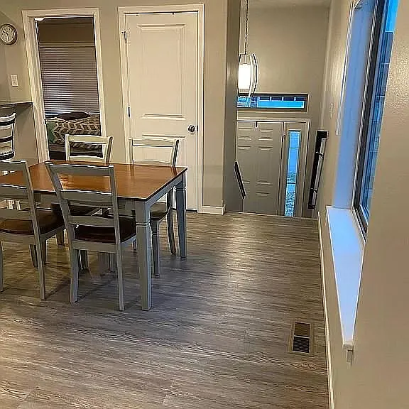 1160 Mary Ln — Photo 8