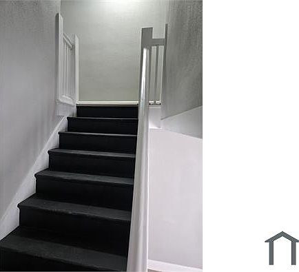 5th image of 918 N Dearborn St #918