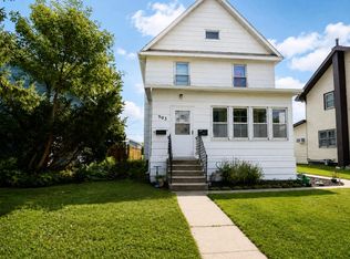 903 S 9th St, Aberdeen, SD 57401