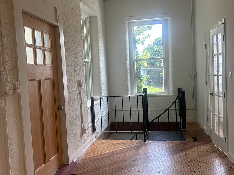 37 Union St #102 — Photo 17