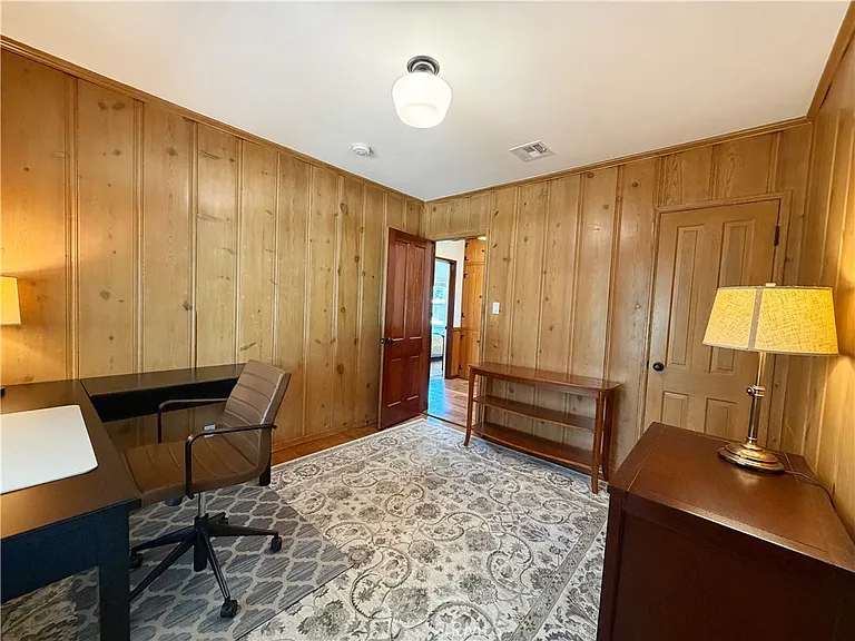 416 Drake Rd — Photo 17