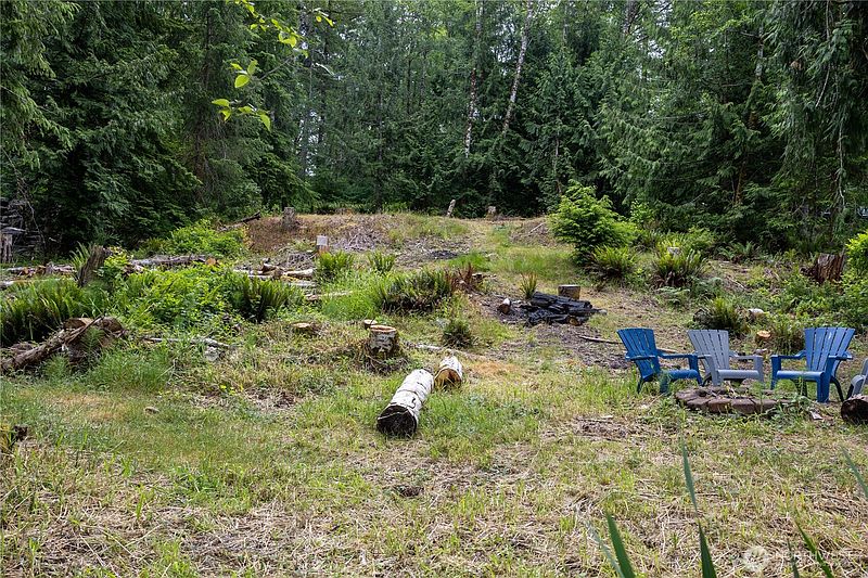 4th image of 460 W Arrowhead Drive