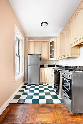 Sold by Compass | media 8