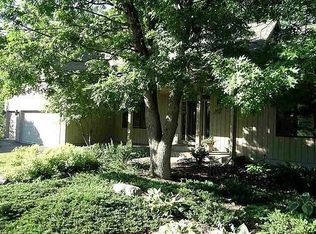 1150 Bald Eagle Ct, Eagan, MN 55123