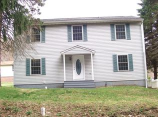 15 Bernhard Rd, Barnesville, PA 18214