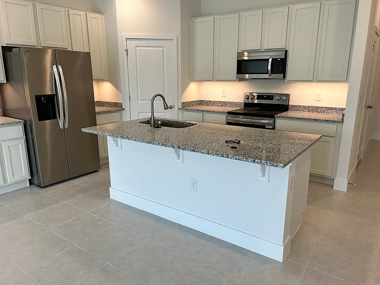 1130 Desert Candle Dr — Photo 4