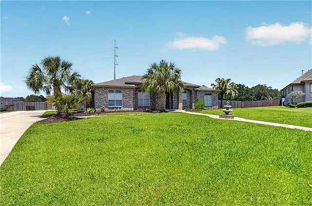 110 Regina Dr