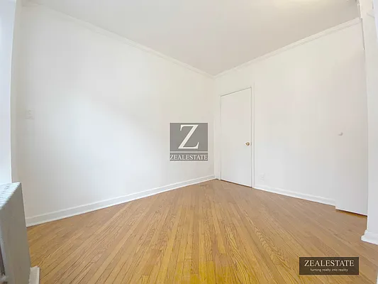 Rented by ZealEstate Group Inc | media 10