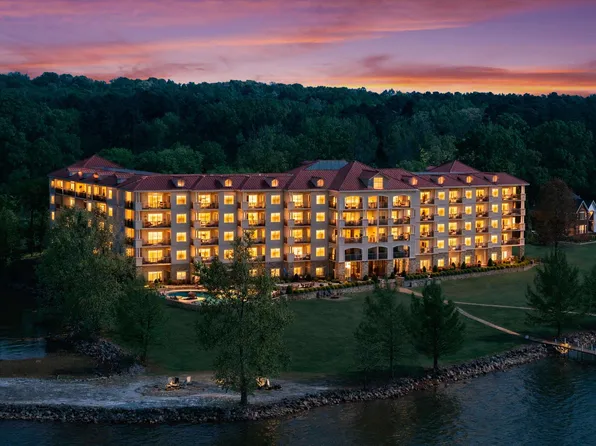 12100 Two Rivers Dr #Penthouse E, Athens, AL 35611