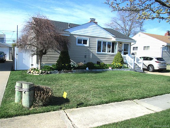 2nd image of 44 Hubbard Avenue