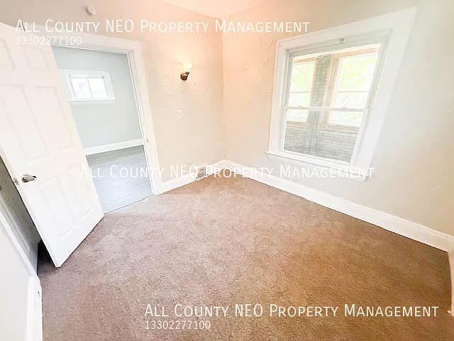 12114 Soika Ave #UP — Photo 17