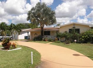 8691 NW 11th St, Pembroke Pines, FL 33024