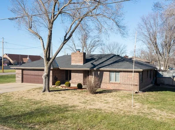 101 E Washington St, Tonganoxie, KS 66086