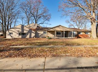 6014 Colorado St, Romulus, MI 48174