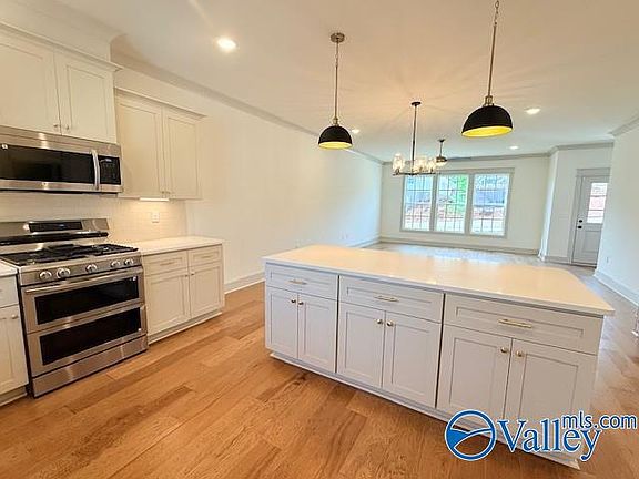 5th image of 622 Town Madison Blvd #13