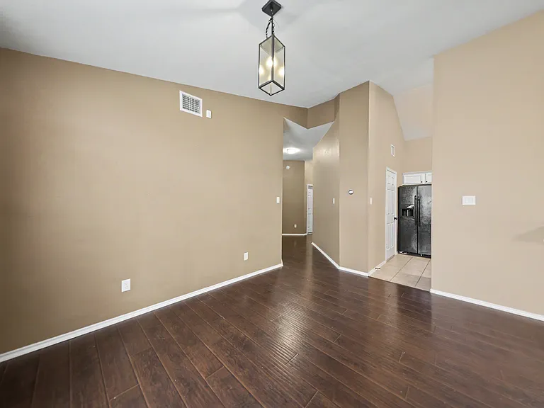 4502 Golden Gate Dr — Photo 11