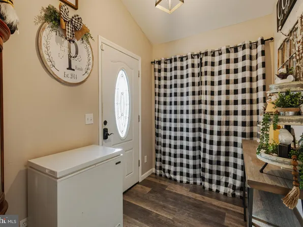 20 Birchwood Dr, Pittsgrove, NJ 08318