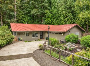 11697 Kirk Ave NE, Bainbridge Island, WA 98110