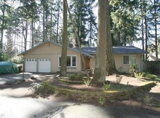 16725 SW Carnegie Ave, Lake Oswego, OR 97035