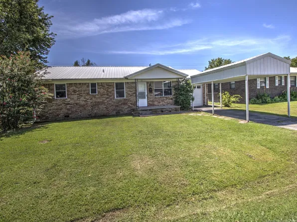 226 E Beech St, Skiatook, OK 74070