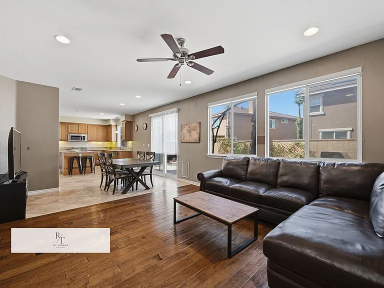 12488 Celebration Dr — Photo 14