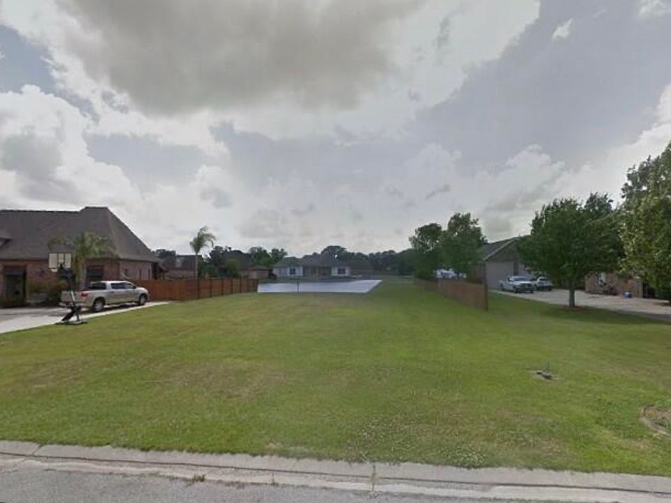 1st image of 116 Rushmore Ln