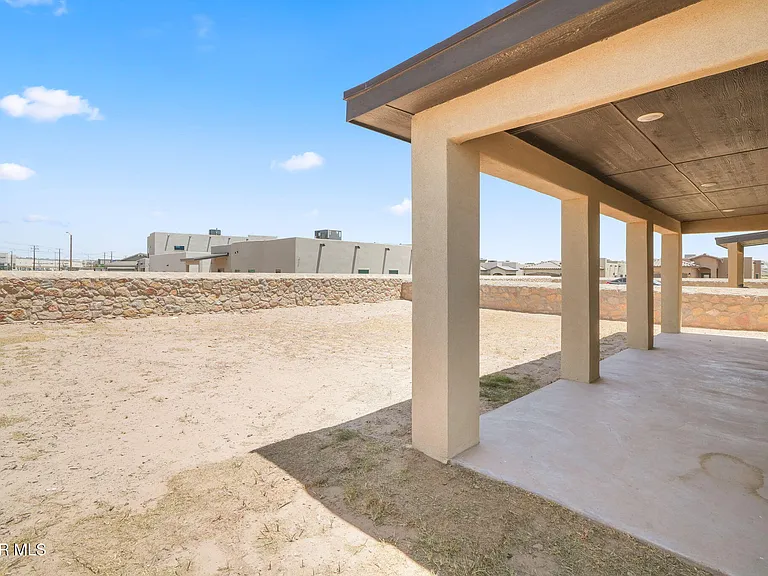 10013 Hueco Junction Rd — Photo 50