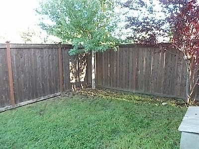 5th image of 5432 Glenmore Village Dr SE