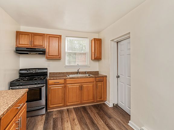 4th image of 2915 Oakford Ave
