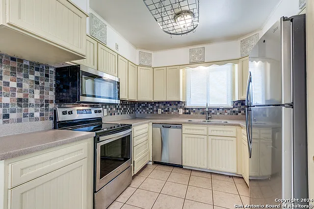 123 Stardream Dr — Photo 6