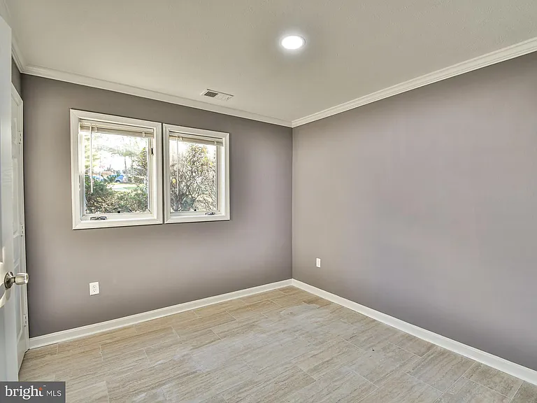 2010 Alice Ave #101 — Photo 21