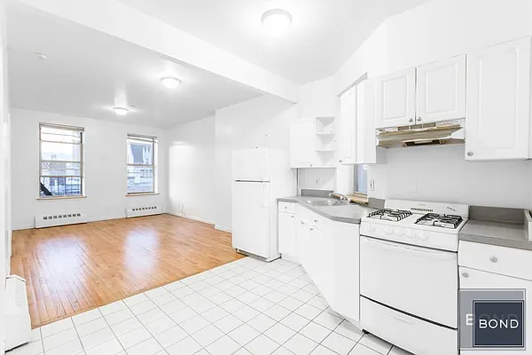 Rented by Bond New York | media 9