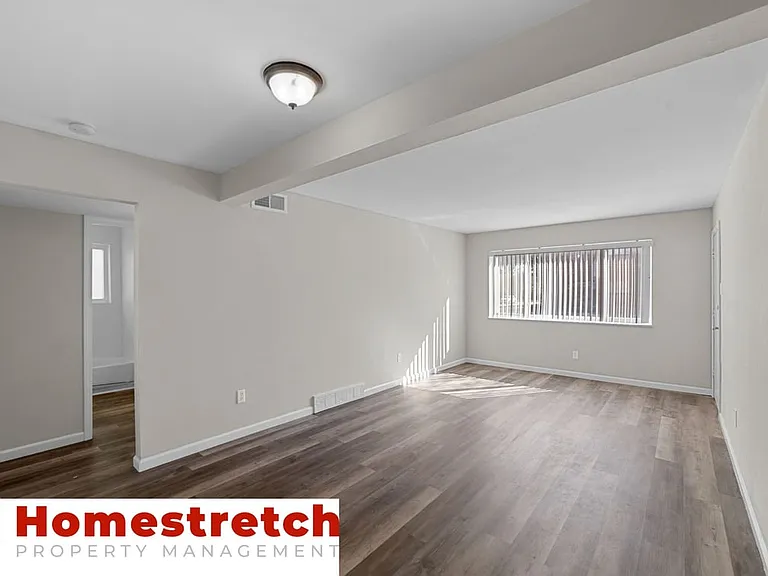 2 Bruce Dr #3 — Photo 10