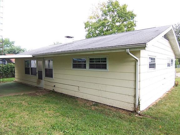 3rd image of 135 Atwood Pl
